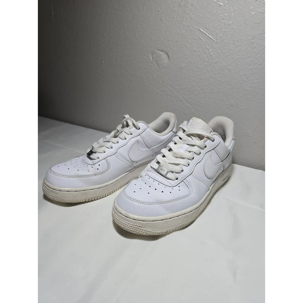 Nike Air Force 1 '07 Low Triple White Women's Size 8.5 (DD8959-100) [3S]